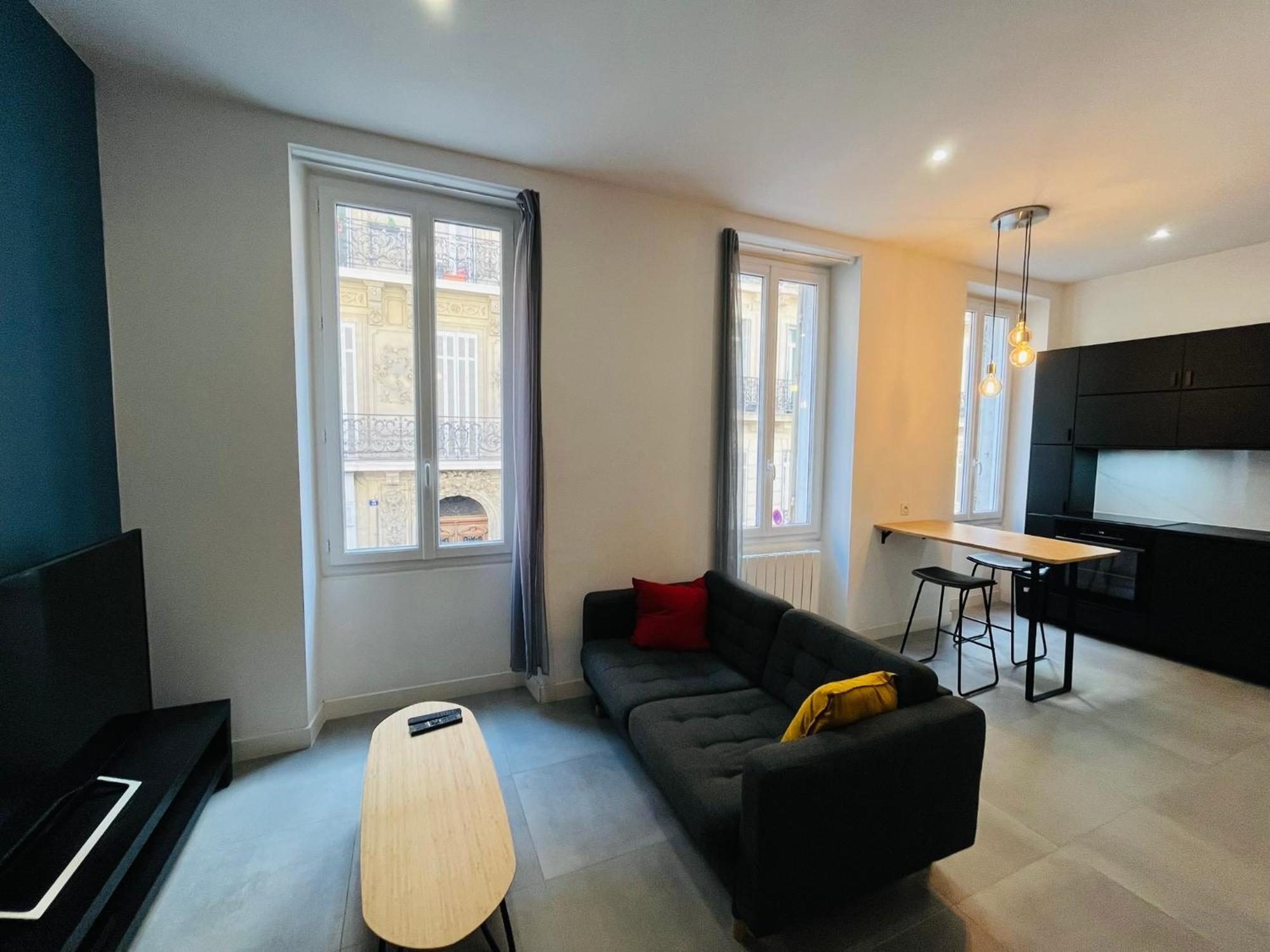 Joli T2 Moderne Au Coeur De Marseille - Place Castellane Bagian luar foto